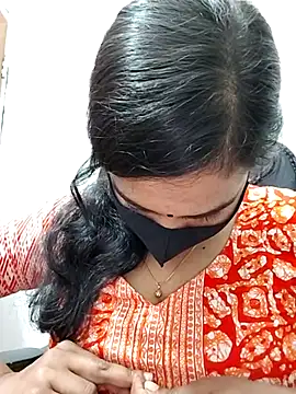 Snapshot of Ritusri_Dotta chatting on 03-11-25, 05:24 Ritusri Dotta online show from 03-11-25, 05:24