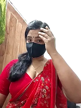 Snapshot of Ritusri_Dotta chatting on 03-13-25, 07:28 Ritusri Dotta online show from 03-13-25, 07:28