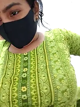Snapshot of Ritusri_Dotta chatting on 03-15-25, 03:27 Ritusri Dotta online show from 03-15-25, 03:27