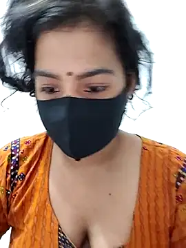 Snapshot of Ritusri_Dotta chatting on 03-16-25, 07:06 Ritusri Dotta online show from 03-16-25, 07:06