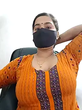 Snapshot of Ritusri_Dotta chatting on 10-05-25, 03:38 Ritusri Dotta online show from 10-05-25, 03:38