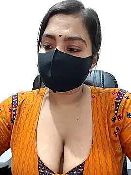 Snapshot of Ritusri_Dotta chatting on 10-18-25, 03:57 Ritusri Dotta online show from 10-18-25, 03:57