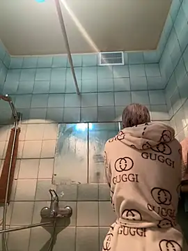 Snapshot of LikaCat chatting on 01-27-25, 02:10 LikaCat online show from 01-27-25, 02:10