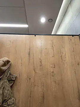 Snapshot of LikaCat chatting on 03-19-25, 07:18 LikaCat online show from 03-19-25, 07:18