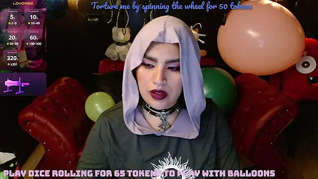 Snapshot of kureiji_hentaii chatting on 01-29-25, 06:01 kureiji hentaii online show from 01-29-25, 06:01