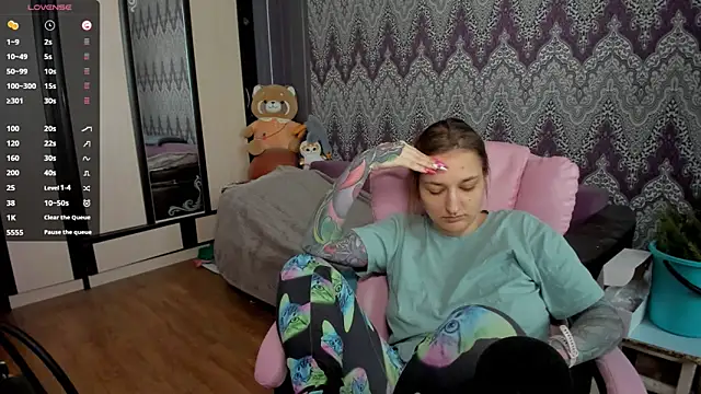 AlexRacc00n online show from 01-23-25, 07:54