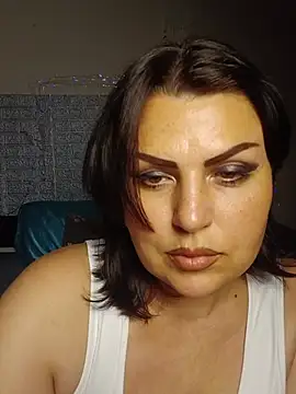 kataleya94 online show from 07-10-26, 04:09