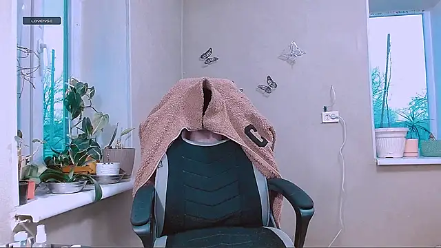 RosaJil online show from 04-12-26, 04:34