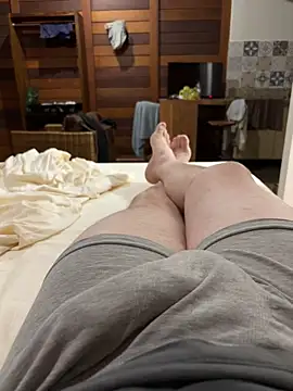 dotlondrina online show from 12-18-25, 01:55