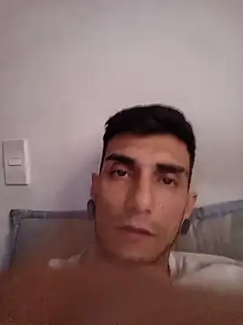 Snapshot of Bogotano1312 chatting on 12-14-25, 10:36 Bogotano1312 online show from 12-14-25, 10:36