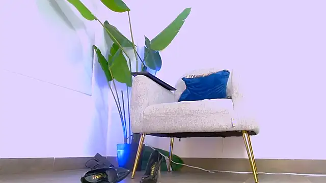 Sara ow online show from 04-16-26, 07:47