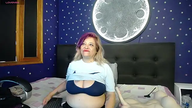 Snapshot of Natasha_699 chatting on 07-11-26, 09:05 Natasha 699 online show from 07-11-26, 09:05