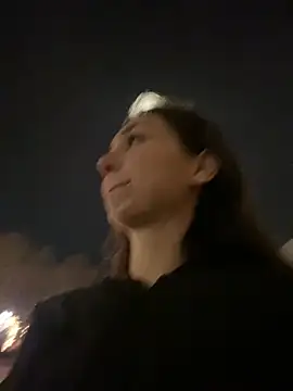 QuitieLia online show from 01-06-25, 03:08