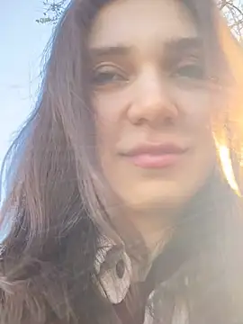 QuitieLia online show from 01-10-25, 08:18