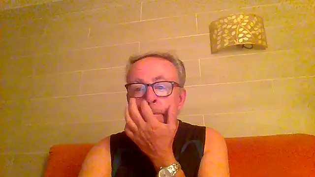 tuggy59 online show from 06-28-26, 04:18