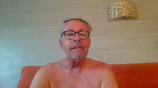 tuggy59 online show from 07-12-26, 06:04