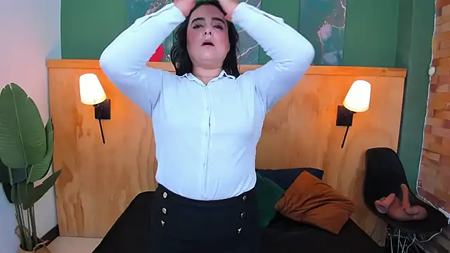 taylor bennet online show from 10-02-25, 07:10