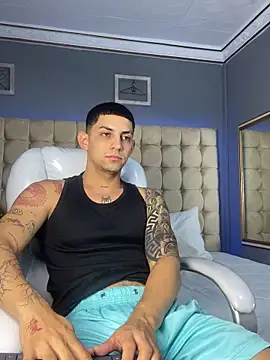 Snapshot of Alex_cute77 chatting on 09-20-25, 12:50 Alex cute77 online show from 09-20-25, 12:50