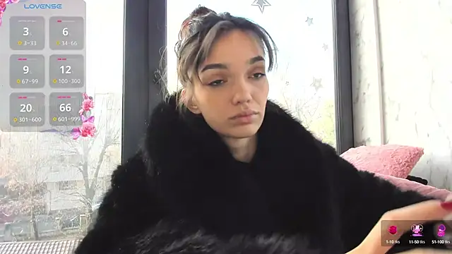 Snapshot of Sassy_Teen chatting on 12-12-24, 10:45 Sassy Teen online show from 12-12-24, 10:45