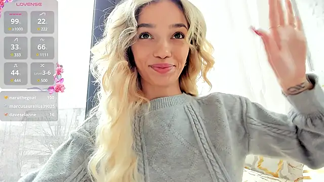 Snapshot of Sassy_Teen chatting on 03-17-25, 07:13 Sassy Teen online show from 03-17-25, 07:13