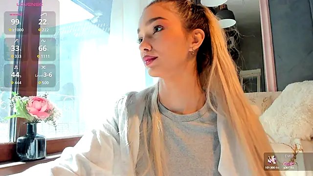 Snapshot of Sassy_Teen chatting on 10-11-25, 10:25 Sassy Teen online show from 10-11-25, 10:25