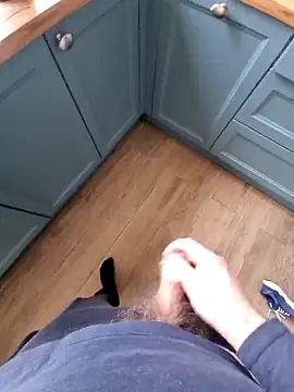 Snapshot of hairydickfr chatting on 03-13-25, 12:13 hairydickfr online show from 03-13-25, 12:13