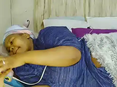 Real1SweetQueen online show from 05-17-26, 06:26