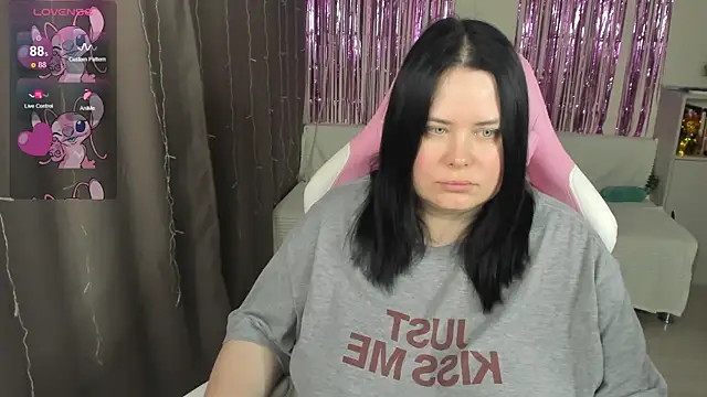 Akemi BBW online show from 05-13-26, 07:39