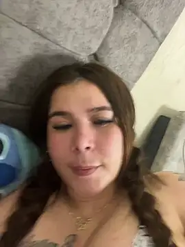 Snapshot of zoe_adhara chatting on 04-24-26, 07:33 zoe adhara online show from 04-24-26, 07:33