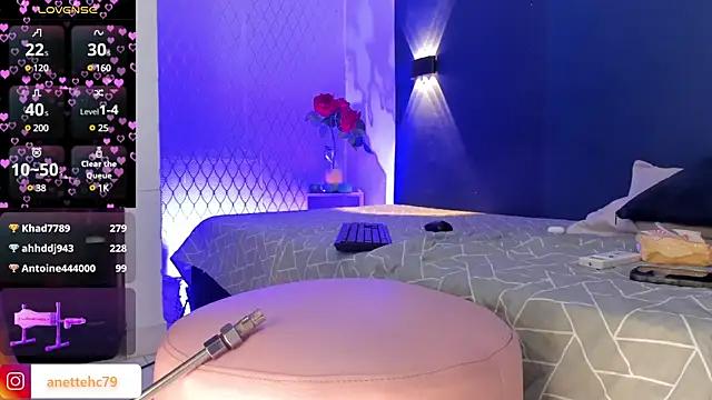 Anette  online show from 01-09-25, 07:50