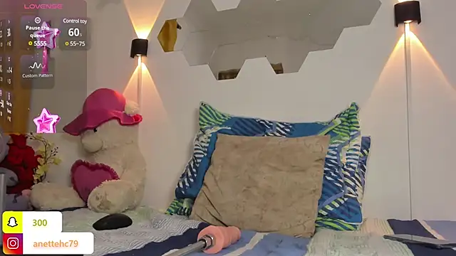 Anette  online show from 03-21-25, 08:50