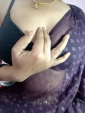Snapshot of sexytelugu27 chatting on 01-07-25, 04:08 sexytelugu27 online show from 01-07-25, 04:08