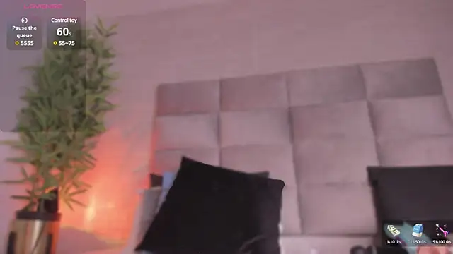 mia crawford online show from 02-05-25, 02:59