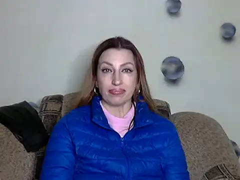 Jillian Pattie online show from 12-22-25, 05:21