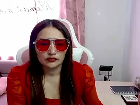 Snapshot of EVA_GRAYS chatting on 02-08-25, 04:25 EVA GRAYS online show from 02-08-25, 04:25