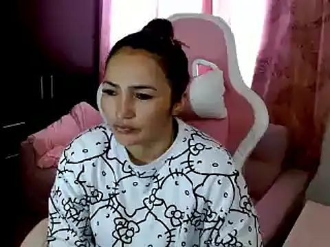 Snapshot of EVA_GRAYS chatting on 03-03-25, 08:32 EVA GRAYS online show from 03-03-25, 08:32