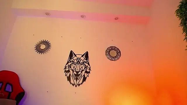 Snapshot of Katy_Van chatting on 11-21-25, 09:02 Katy Van online show from 11-21-25, 09:02