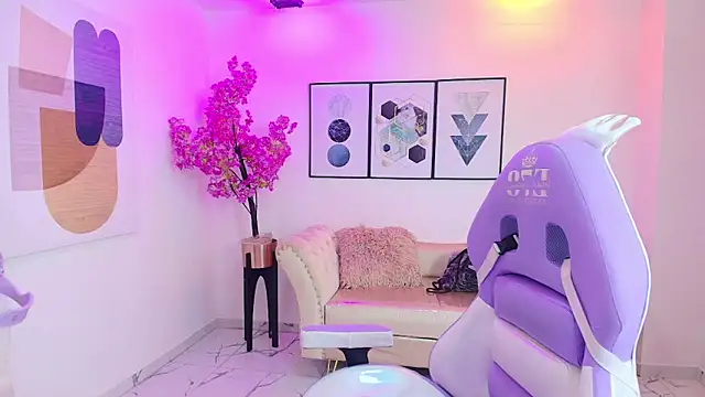 Isa reel online show from 11-25-25, 07:36