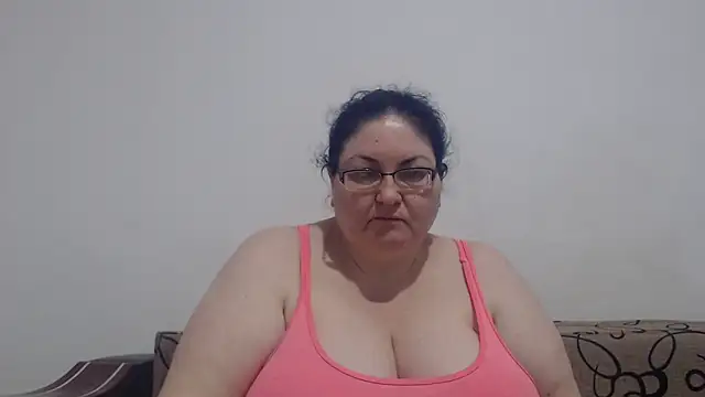 Snapshot of Nykyxo chatting on 06-01-26, 11:45 Nykyxo online show from 06-01-26, 11:45