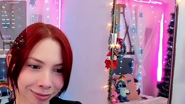 Snapshot of laura_olssen chatting on 12-19-25, 12:34 laura olssen online show from 12-19-25, 12:34