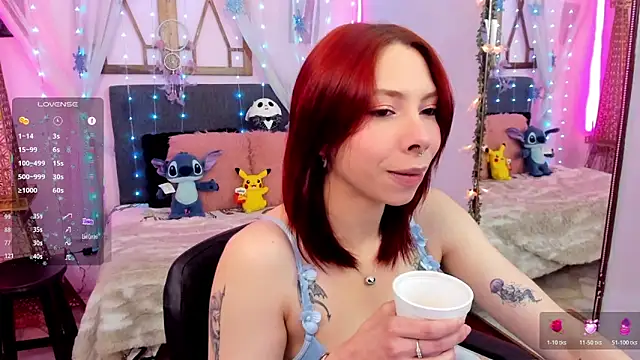 Snapshot of laura_olssen chatting on 01-13-26, 12:32 laura olssen online show from 01-13-26, 12:32