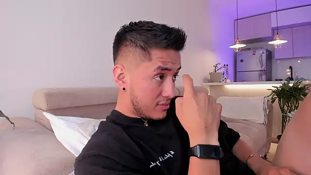 Snapshot of Chriskyle_ chatting on 03-06-25, 02:29 Chriskyle online show from 03-06-25, 02:29