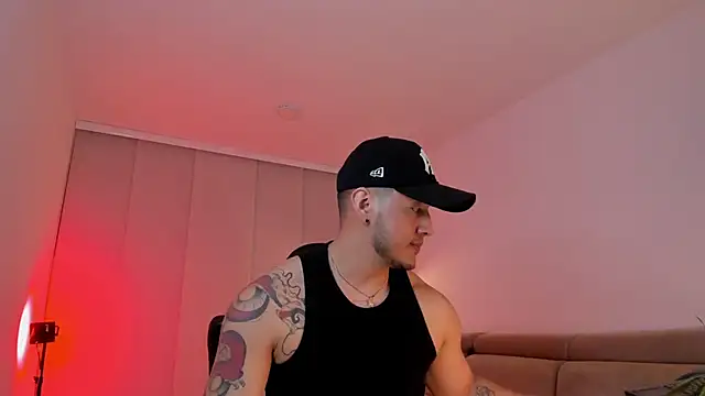 Snapshot of Chriskyle_ chatting on 03-11-25, 02:10 Chriskyle online show from 03-11-25, 02:10