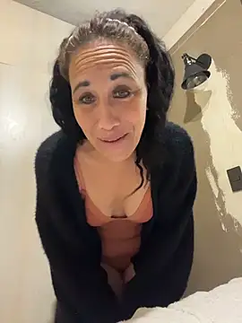 Neecy Carter online show from 04-22-26, 07:15