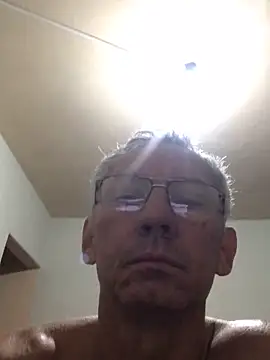 eleno1542 online show from 10-28-25, 07:56