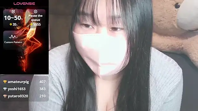 Snapshot of yuinyan3150 chatting on 02-16-25, 02:10 yuinyan3150 online show from 02-16-25, 02:10