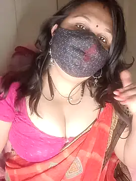 Snapshot of Love-priya chatting on 12-16-25, 04:12 Love-priya online show from 12-16-25, 04:12