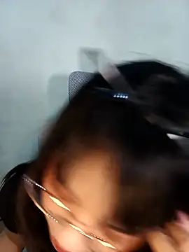 Snapshot of Chall_mee chatting on 09-29-25, 03:39 Chall mee online show from 09-29-25, 03:39