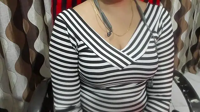 Snapshot of Kaur_Jannat chatting on 02-03-26, 06:24 Kaur Jannat online show from 02-03-26, 06:24