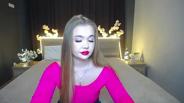 Snapshot of StacyYellig chatting on 05-31-26, 08:32 StacyYellig online show from 05-31-26, 08:32